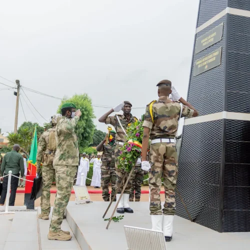 Commémoration du 66ème Anniversaire de l’Indépendance du Mali : Le Président de la Transition en communion avec les forces armées et les forces vives de la nation