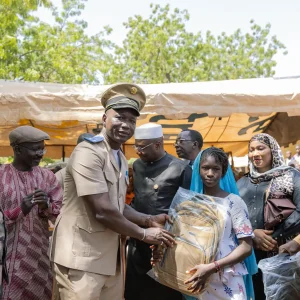 Mois de la Solidarité et de la lutte contre l’Exclusion : Les œuvres sociales du Président offrent 200 kits scolaires aux élèves de l’école fondamentale de Ngolobougou