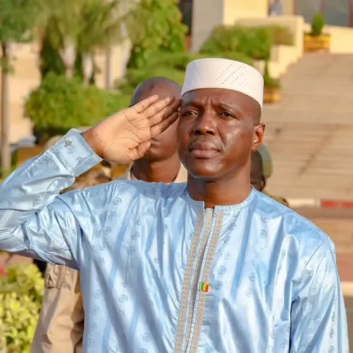 Montée mensuelle des couleurs de Septembre 2026 : Le Premier ministre, Abdoulaye MAÏGA honore les couleurs nationales