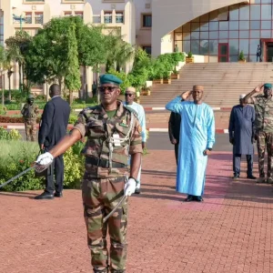 Montée mensuelle des couleurs de Juillet 2026 à la Primature : Le Premier ministre Abdoulaye MAÏGA fidèle à ce rendez-vous patriotique