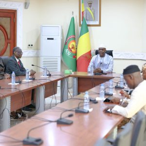 Sports – Taekwondo : Le Premier ministre Abdoulaye MAÏGA reçoit la reconnaissance de la Confédération Africaine de Taekwondo