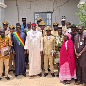 Suivi de la campagne agricole à Tombouctou : Le ministre Youba BAH visite des infrastructures modernes d’abattage et de transformation laitière