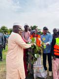 Semaine Nationale de l’Intégration Africaine – Nettoyage du fleuve Niger : le Gouvernement salue l’engagement citoyen des jeunes